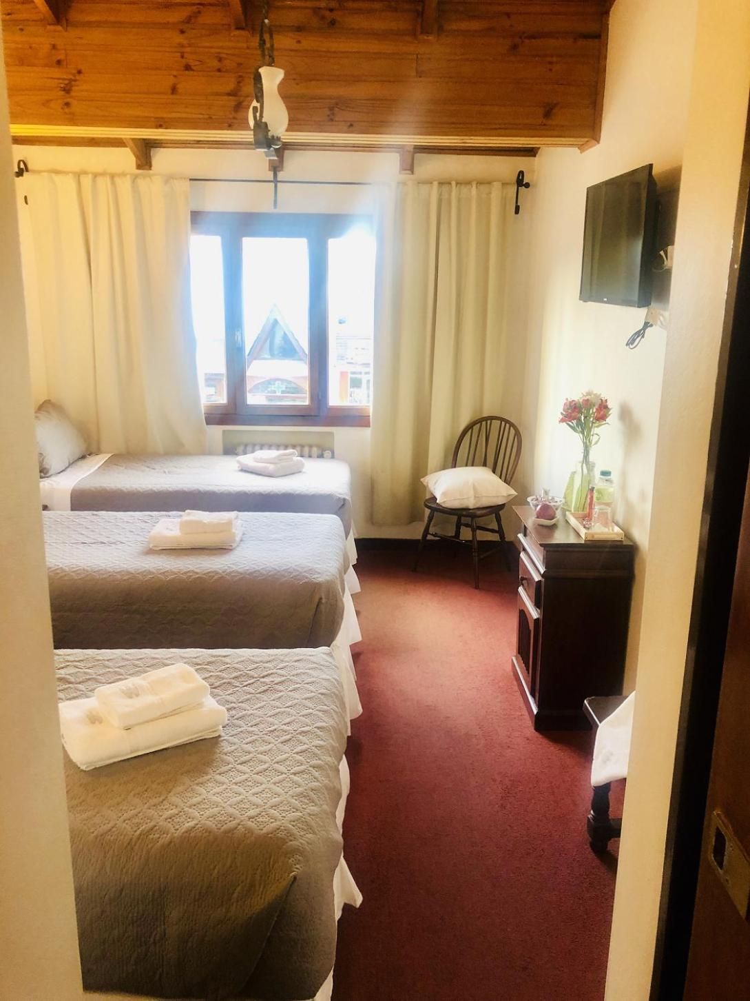 Hotel Kalken Triple Room 7