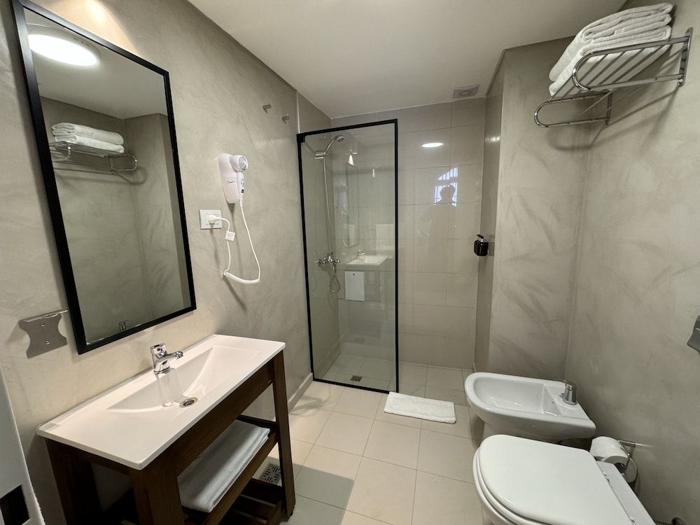 Guemes Hotel & Spa Superior Room 4