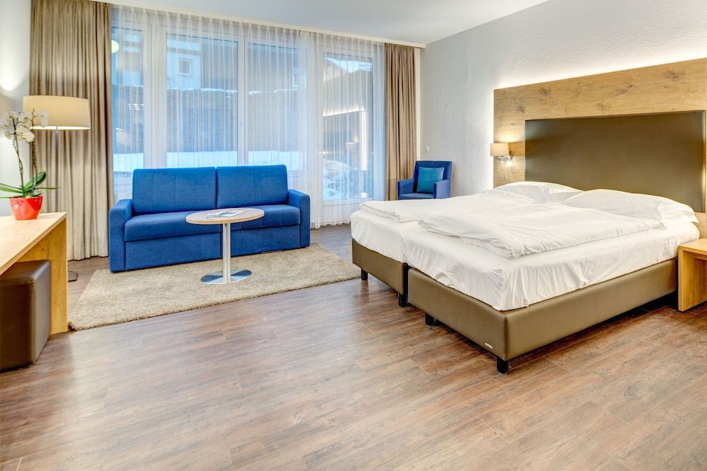 Alpen Resort & Spa Zermatt Twin Room, 1 Bedroom, Garden View 5