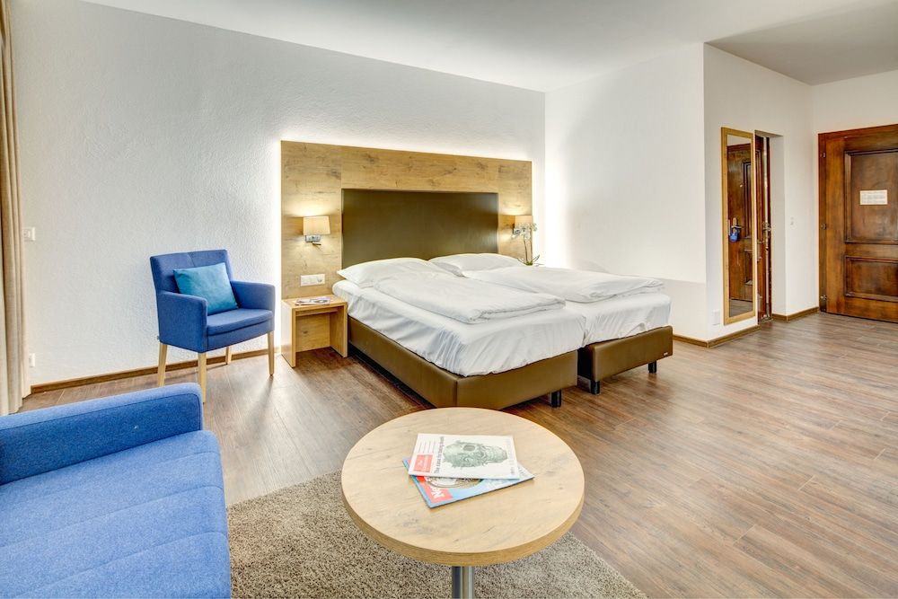 Alpen Resort & Spa Zermatt Twin Room, 1 Bedroom, Garden View 2