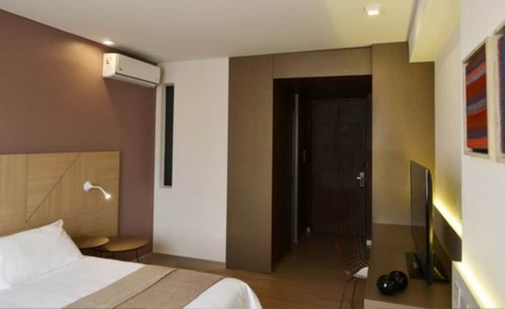 Hotel Brizo Salta Comfort Double Room, 1 King Bed 2