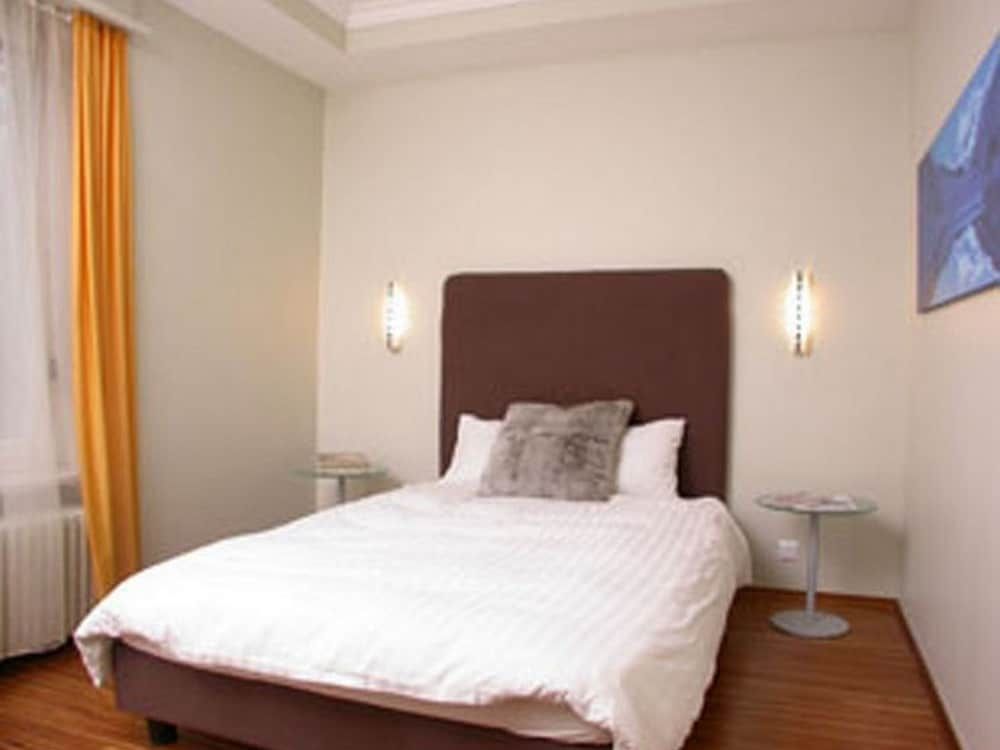 undefined VISIONAPARTMENTS Zurich Waffenplatzstrasse 7