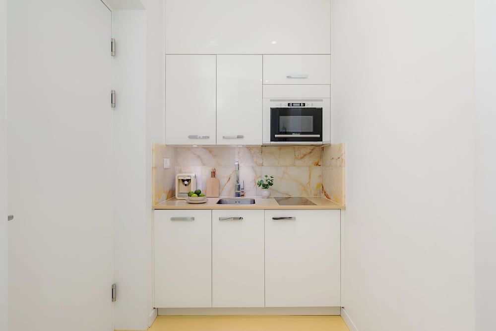 VISIONAPARTMENTS Zurich Wolframplatz 2 Bedroom Apartment Junior 3