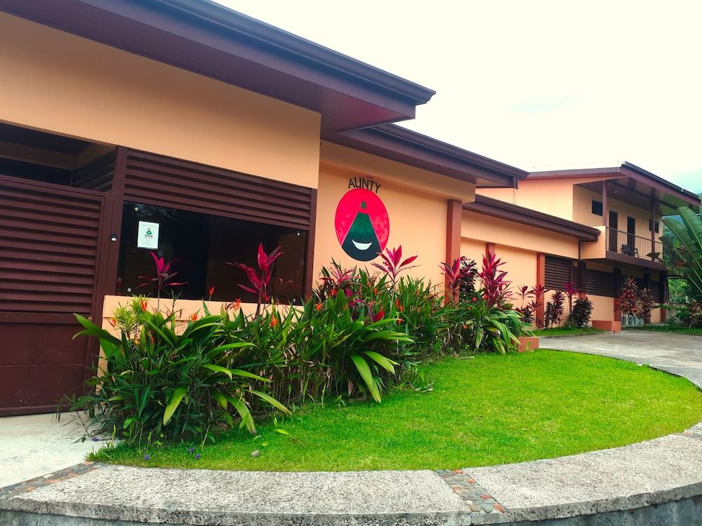 undefined Aunty Arenal Lodge 6