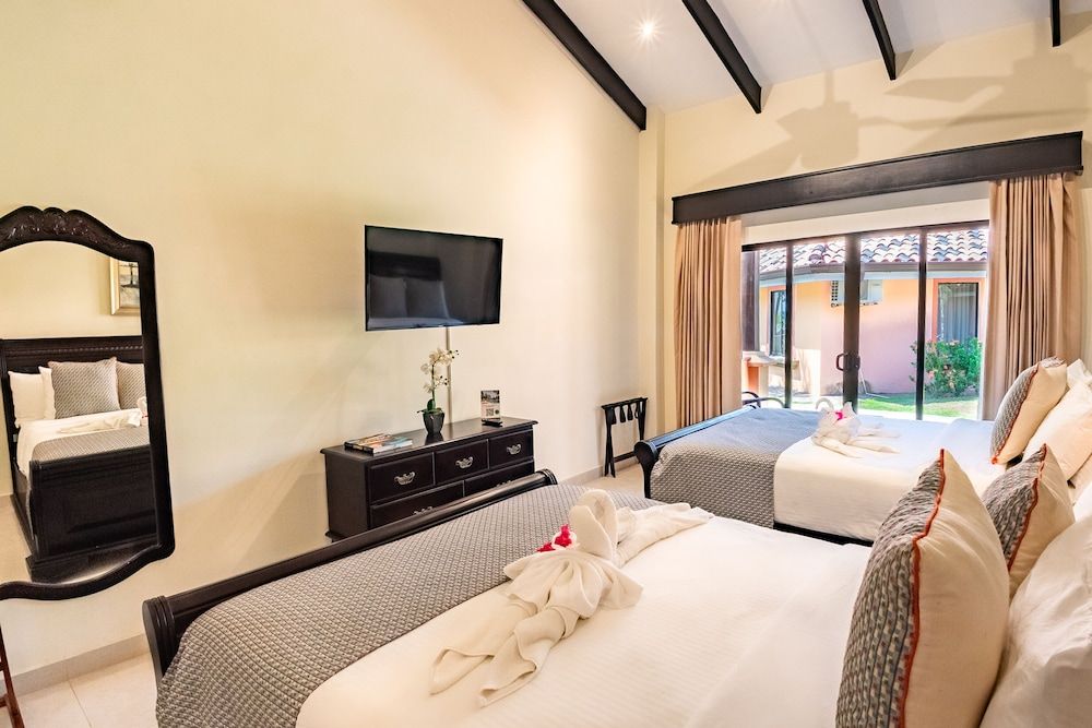 Sunset Del Mar Resort Superior Room, 2 Queen Beds 4