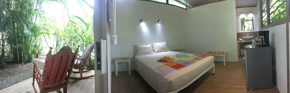 Design Double Room, Non Smoking, Pool Access