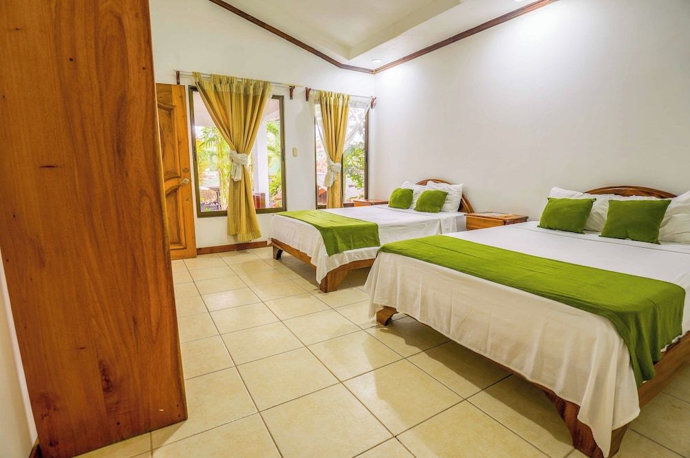 Deluxe Room, 2 Double Beds