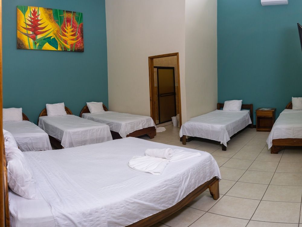Deluxe Shared Dormitory, Women only