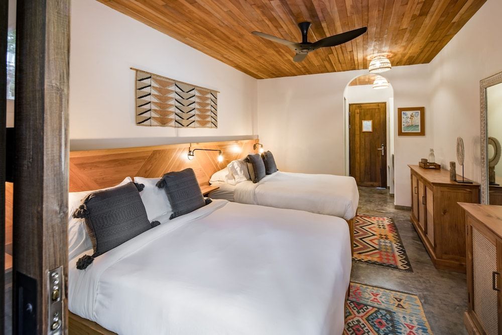 The Nomadic Hotel Basic Room, 2 Queen Beds 2