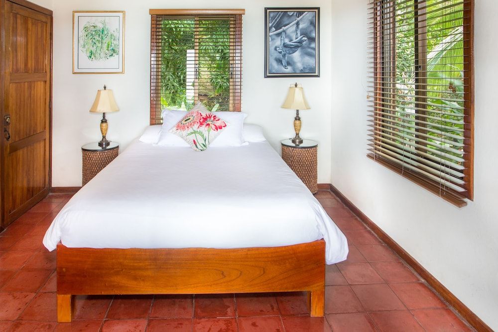 Deluxe Double Room with Balcony and Sea