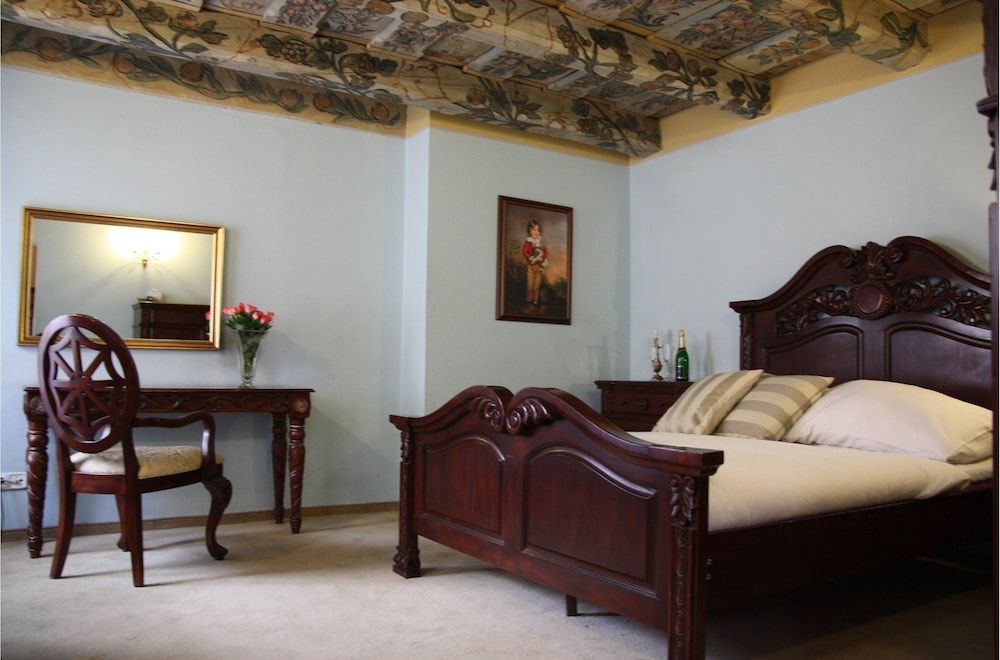 Prague Golden Age Deluxe Double Room 9