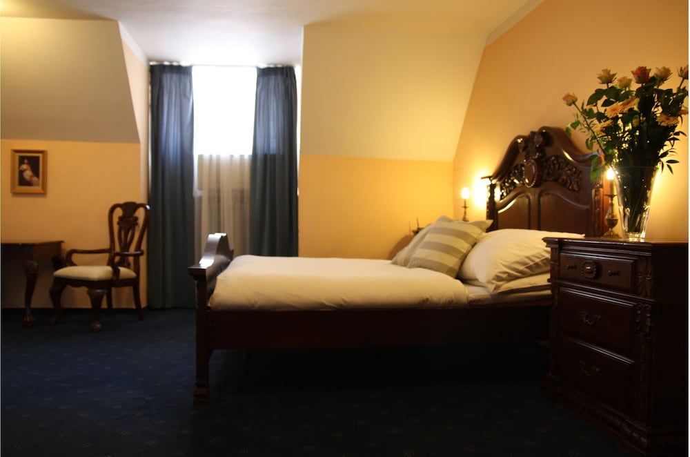 Prague Golden Age Deluxe Double Room 4