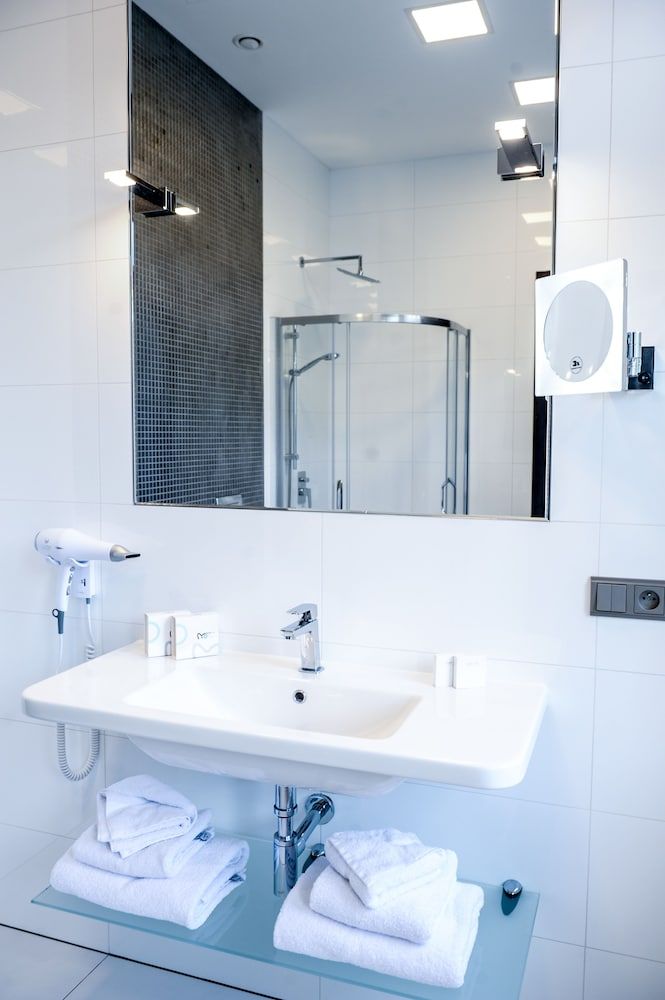 Myo Hotel Wenceslas Family Suite, 1 King Bed with Sofa bed 5