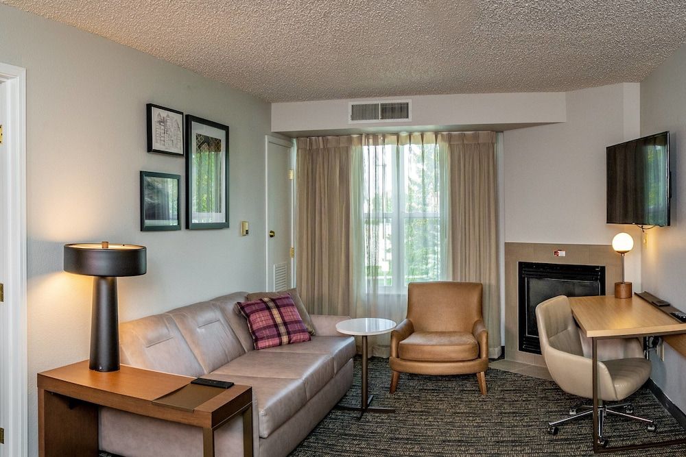 Suite, 2 Bedrooms, Non Smoking (Hearing Accessible)