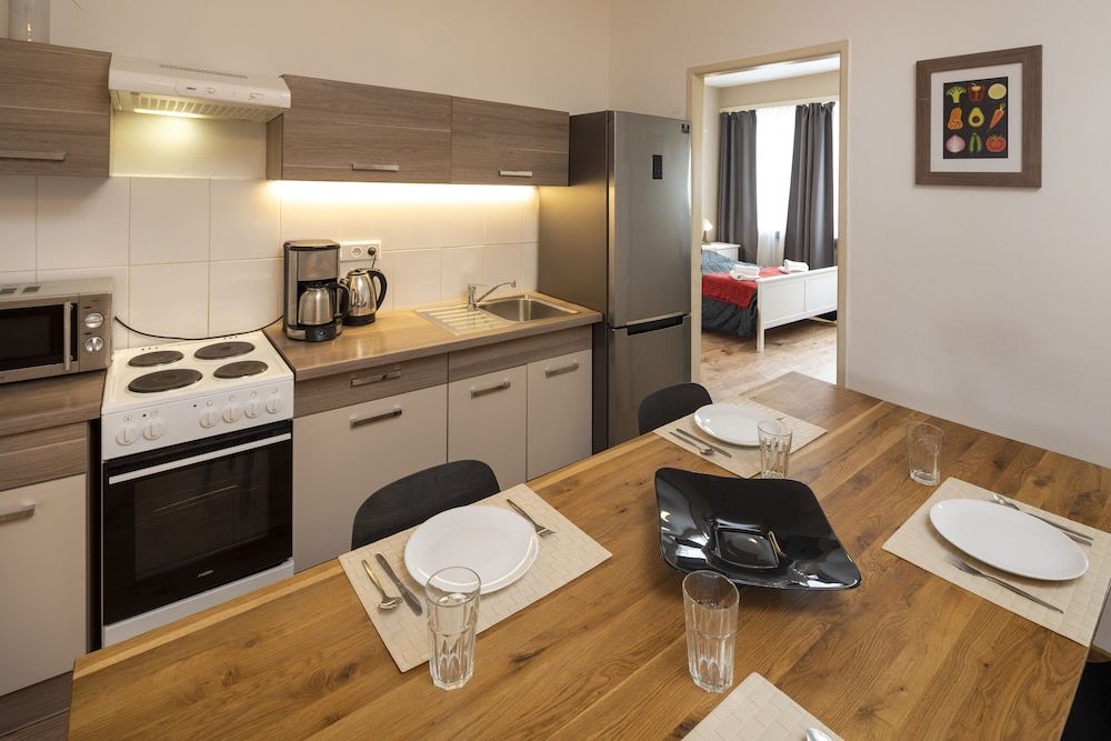 New Town - Apple Apartments Economy Studio, 1 King Bed, Balcony 21