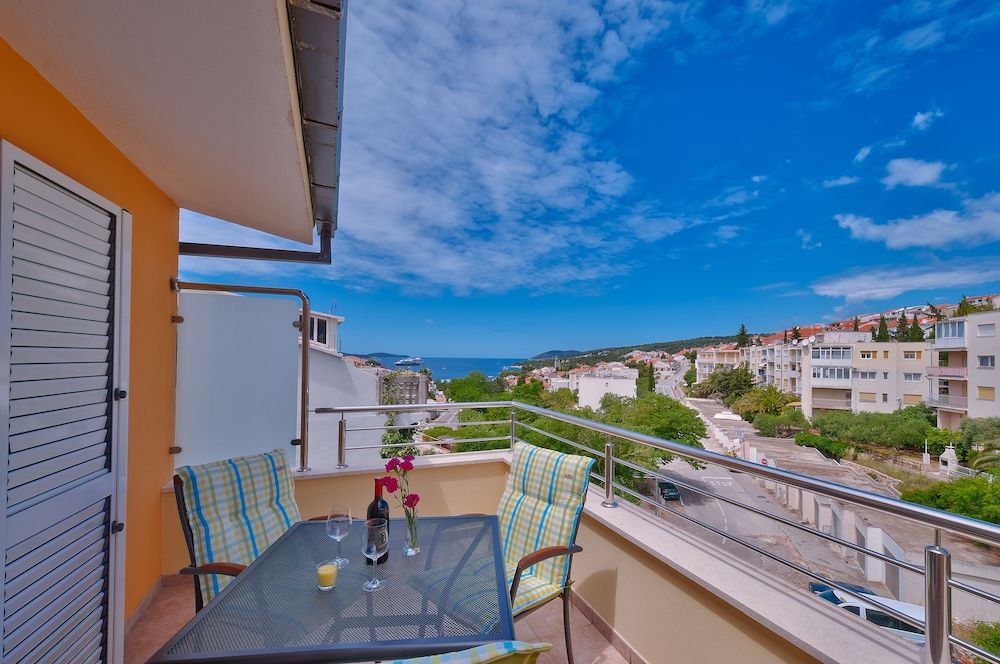 Komazin Apartment More 4