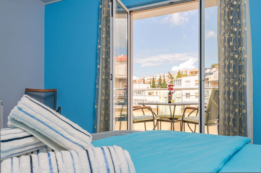 Komazin Apartment More 2