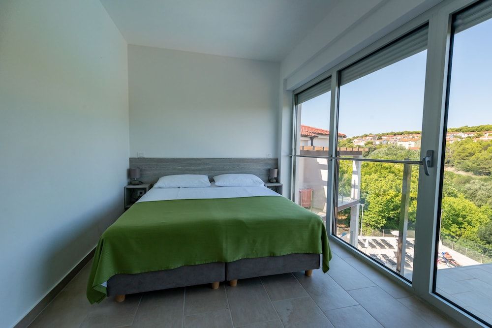 Premantura Resort - Hotel & Restaurant Suite, 2 Bedrooms, Balcony 2