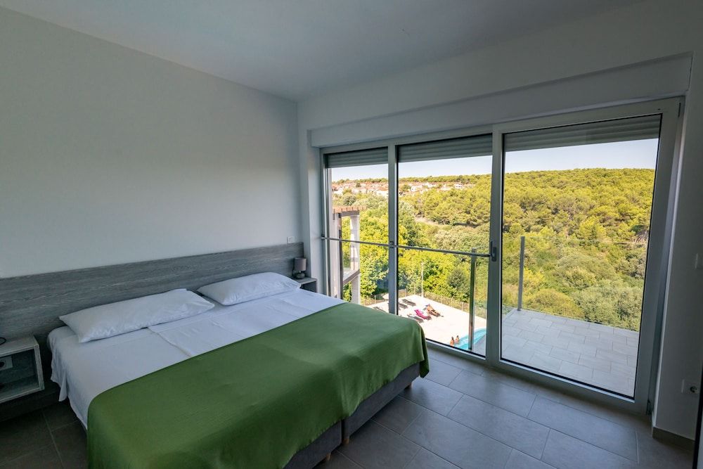 Premantura Resort - Hotel & Restaurant Suite, 2 Bedrooms, Balcony