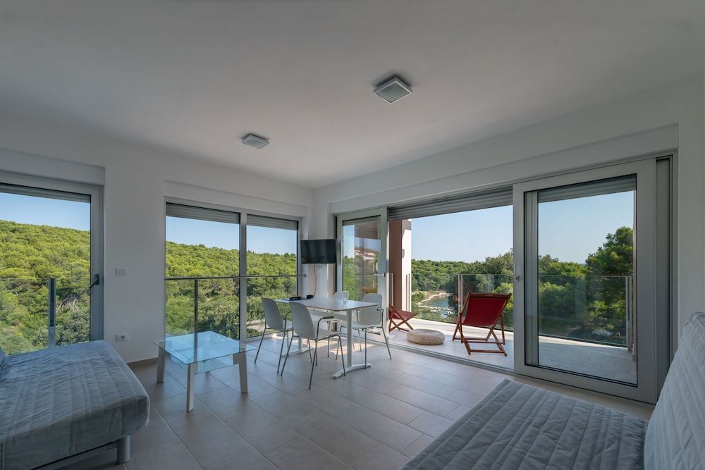 Premantura Resort - Hotel & Restaurant Suite, 2 Bedrooms, Balcony 6