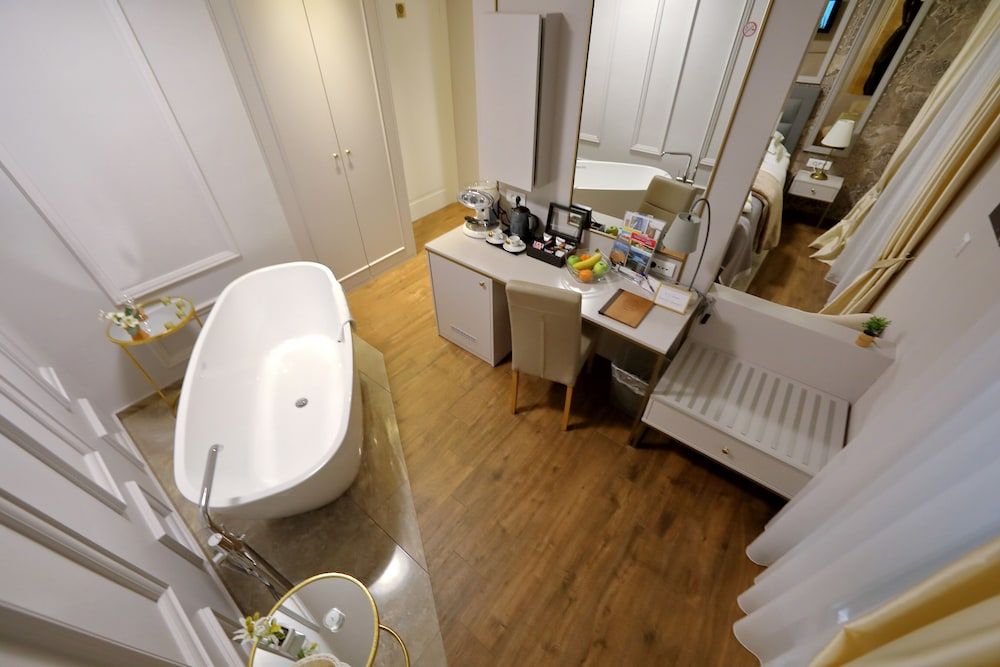 Luxury Rooms Kadena Deluxe Room, 1 Bedroom, Private Bathroom 23