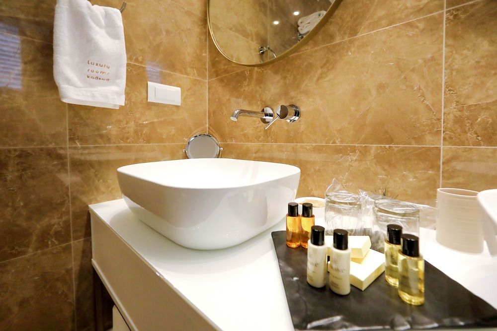 Luxury Rooms Kadena Deluxe Room, 1 Bedroom, Private Bathroom 26