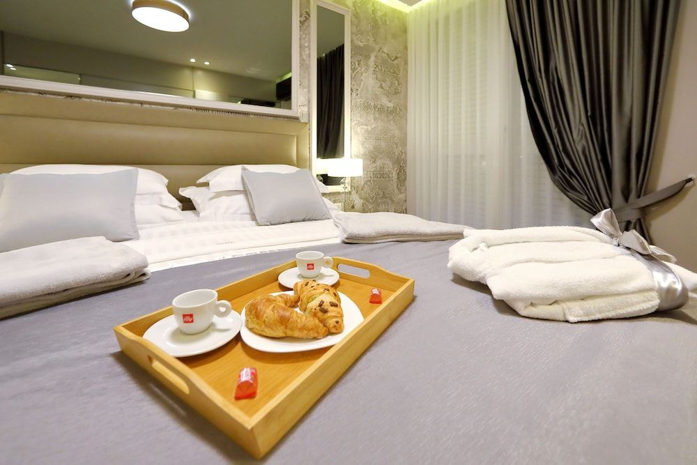 Luxury Rooms Kadena Deluxe Room, 1 Bedroom, SILVER 16