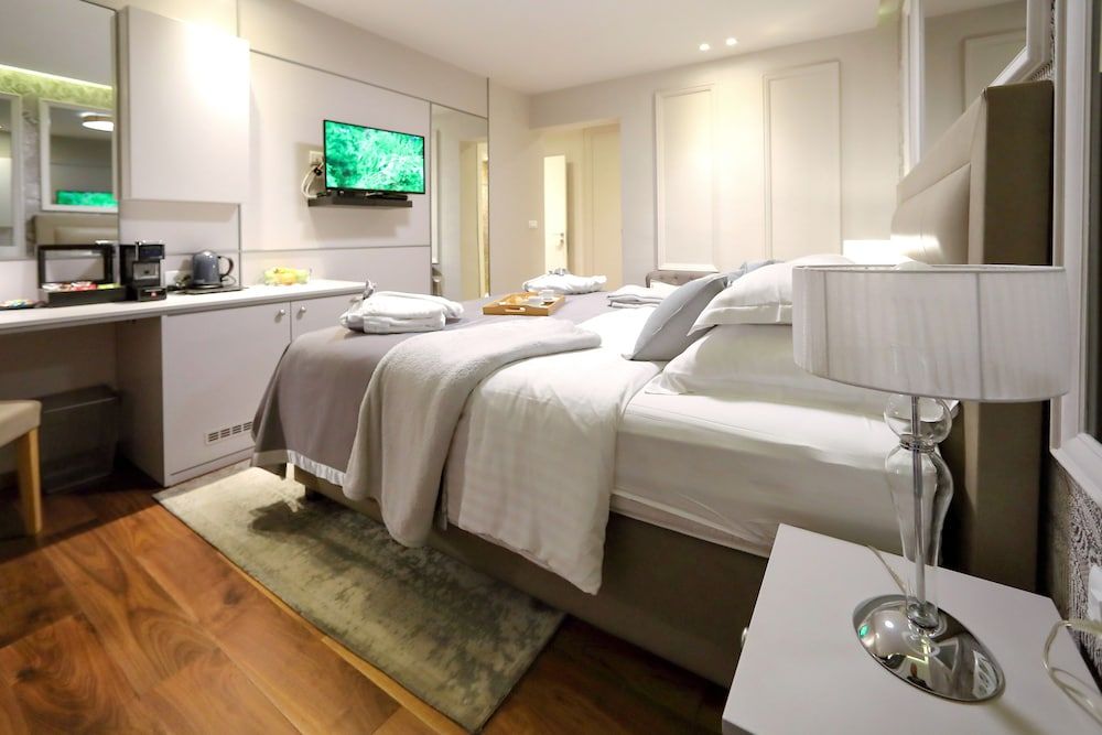 Luxury Rooms Kadena Deluxe Room, 1 Bedroom, SILVER 14