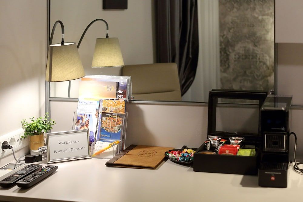 Luxury Rooms Kadena Deluxe Room, 1 Bedroom, SILVER 40