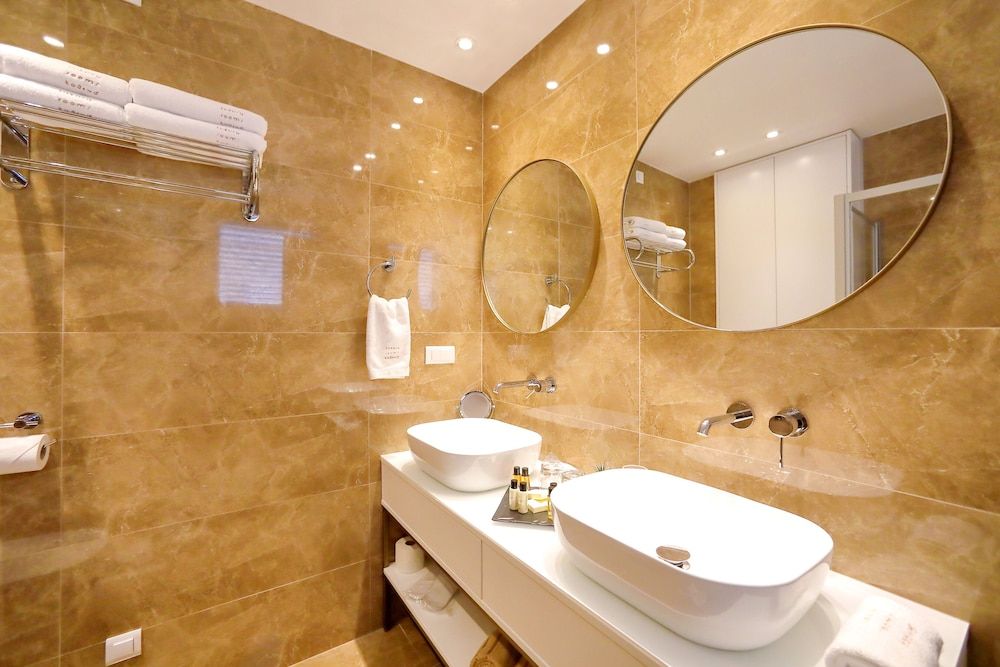 Luxury Rooms Kadena Deluxe Room, 1 Bedroom, Private Bathroom 17