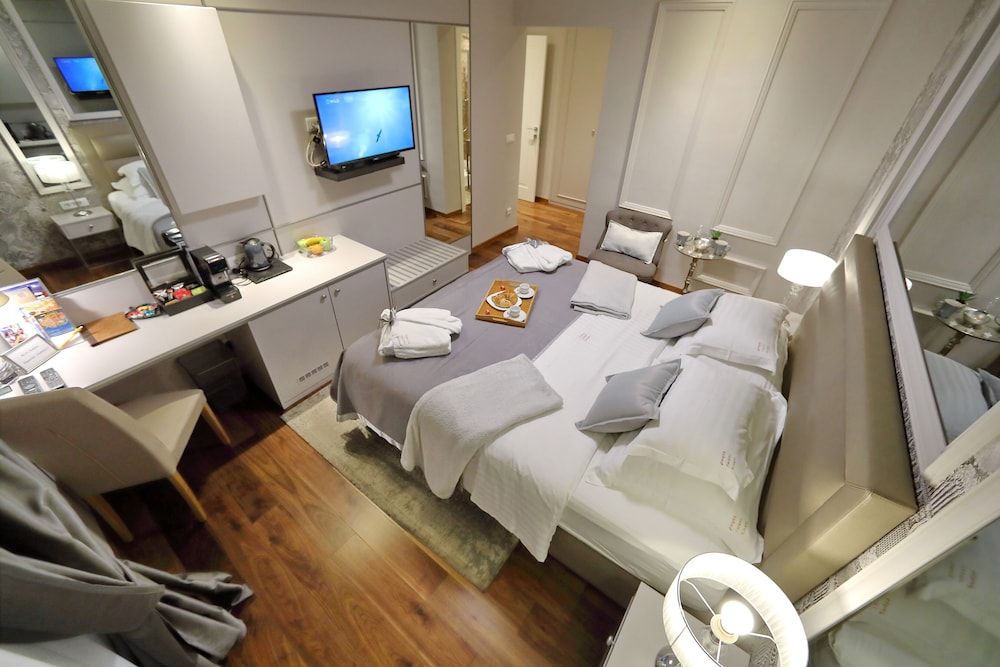 Luxury Rooms Kadena Deluxe Room, 1 Bedroom, SILVER 7