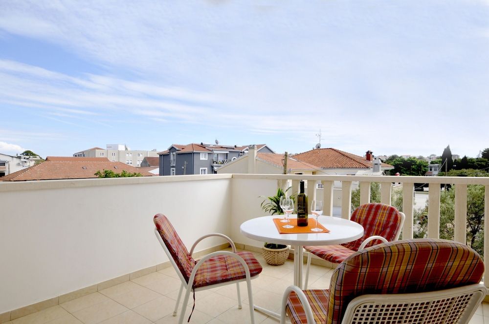 Apartmani Trogir Studio, Balcony (Apartment 2+1 people) 6