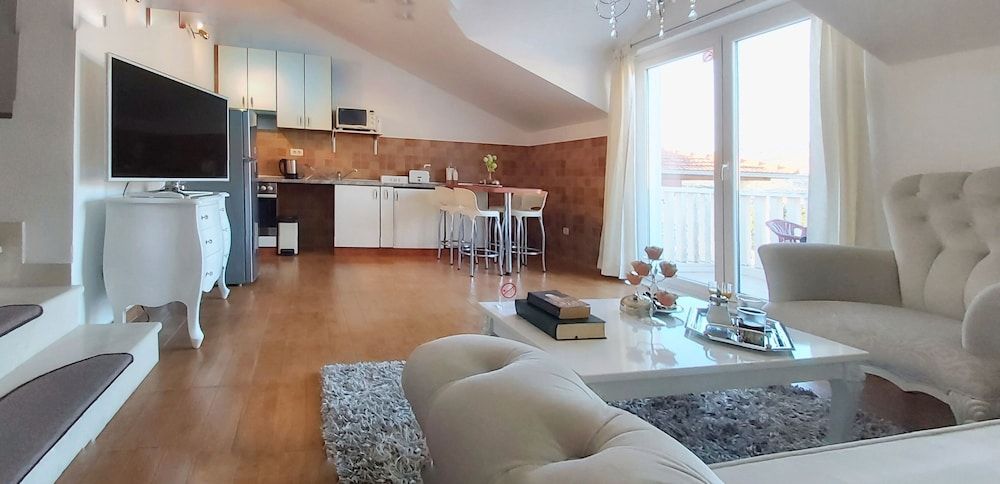 undefined Adria Apartments 8