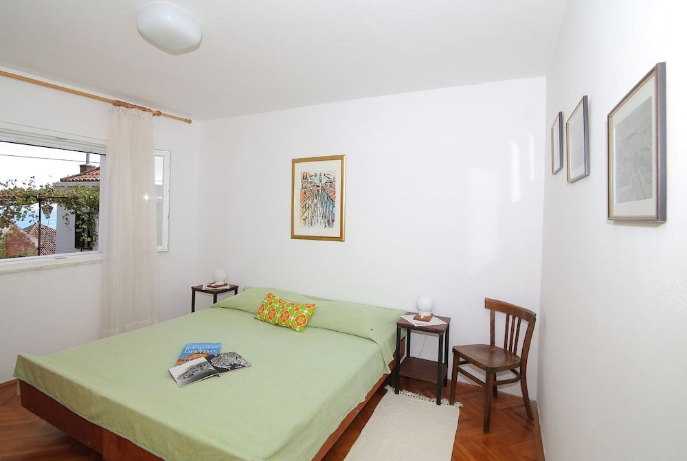 Apartment, 1 Bedroom, Terrace, Partial Sea View
