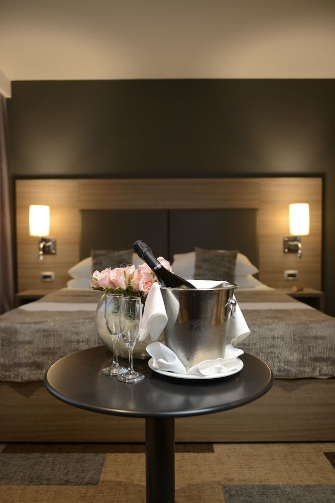 Hotel Princess Deluxe Double Room, 1 Queen Bed 2