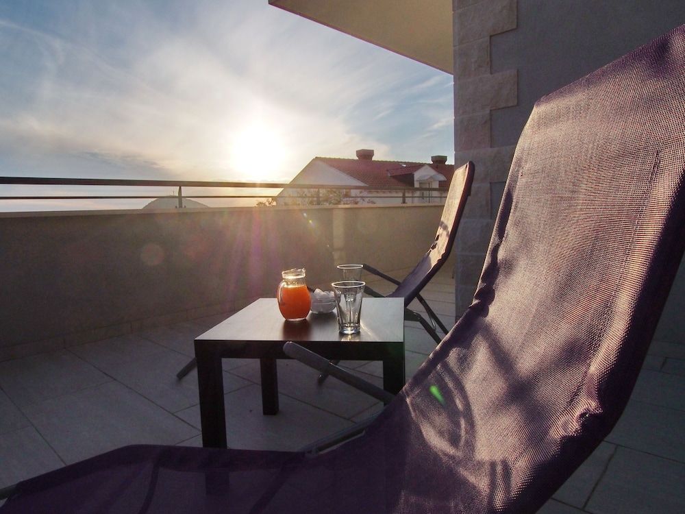 Icy-House Romantic Double Room, 1 Bedroom, Sea View 3