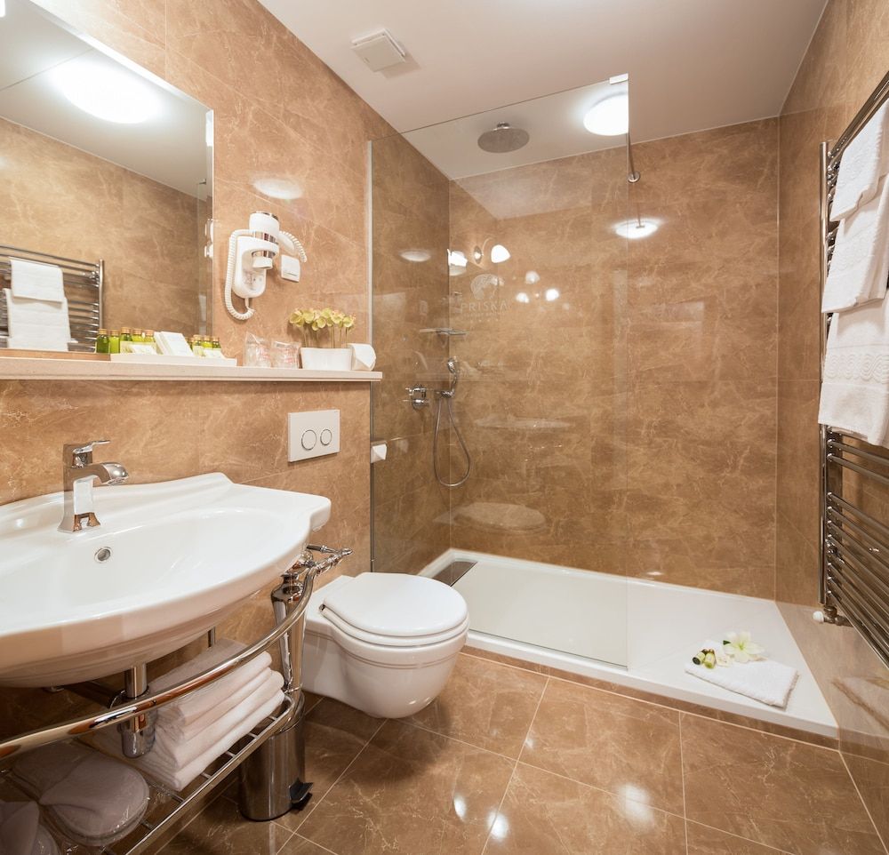 Priska Heritage Rooms Exclusive Suite, Balcony, Courtyard View (104) 3