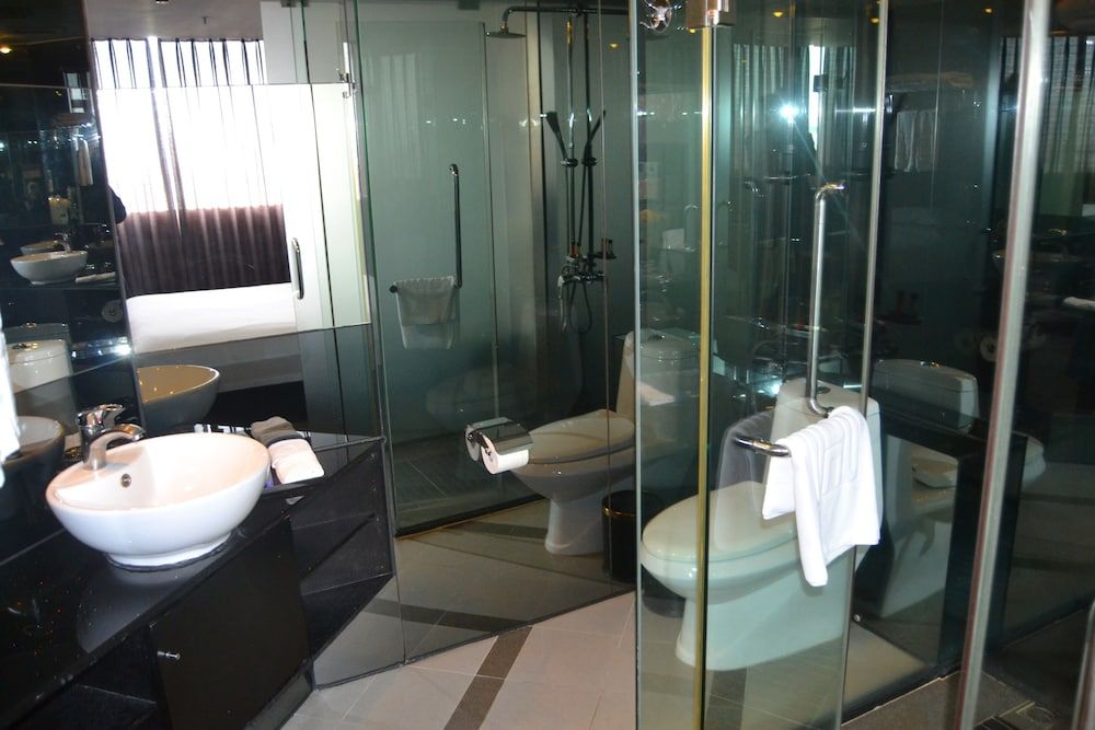 undefined Henry Business Hotel 6