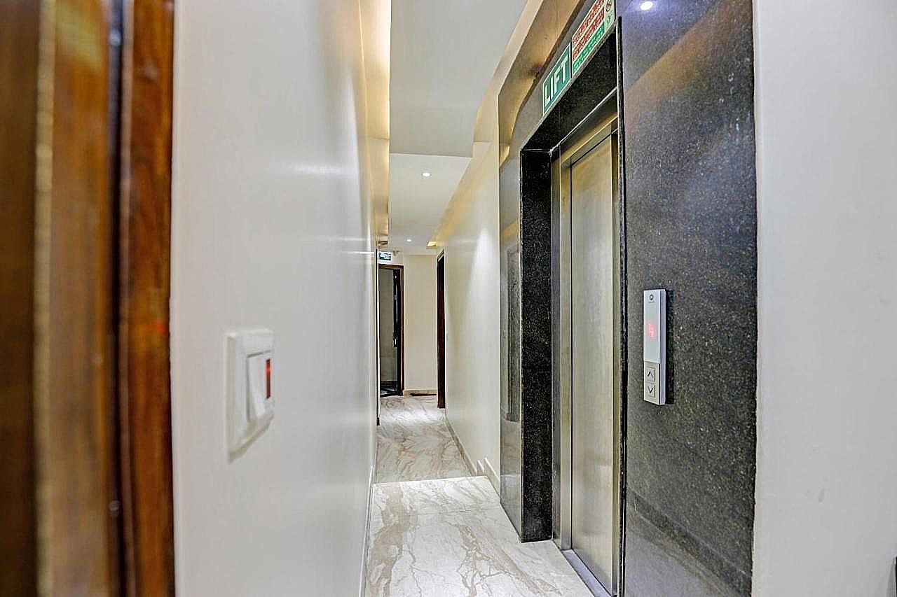 Side Image 1