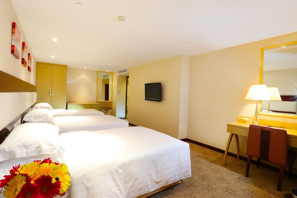 Casa Real Hotel, Macau Triple Room