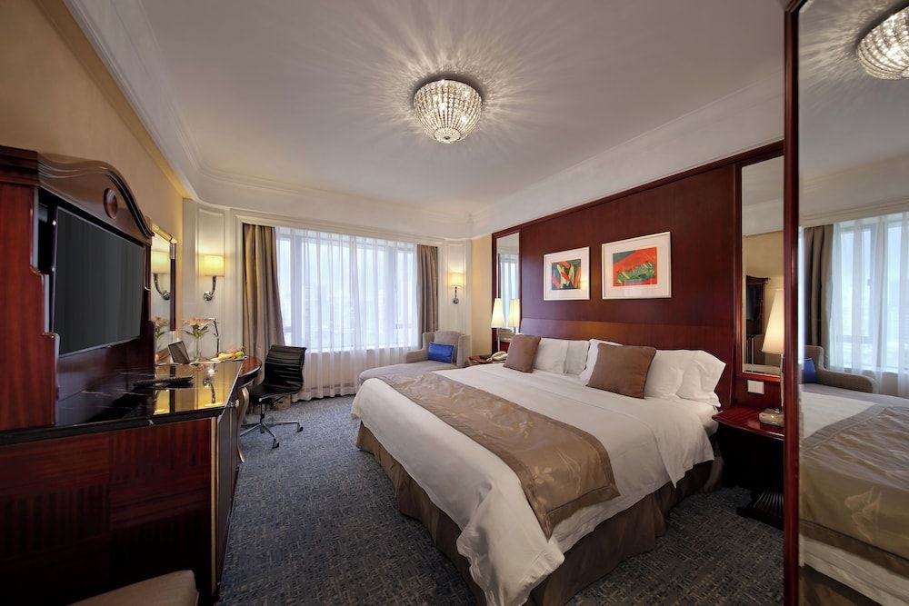Hotel Royal Macau Premier Double Room with Lounge Access 2