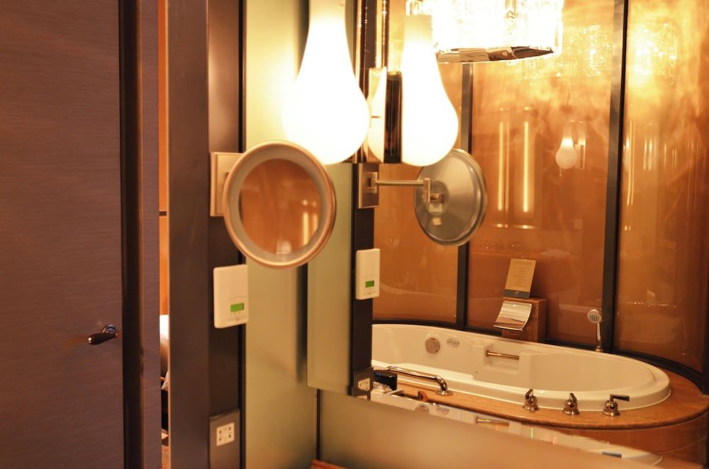 MGM MACAU Grand Deluxe Ocean View Twin Room 4