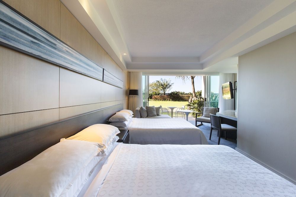 Room, 2 Queen Beds, Garden View, Ground Floor
