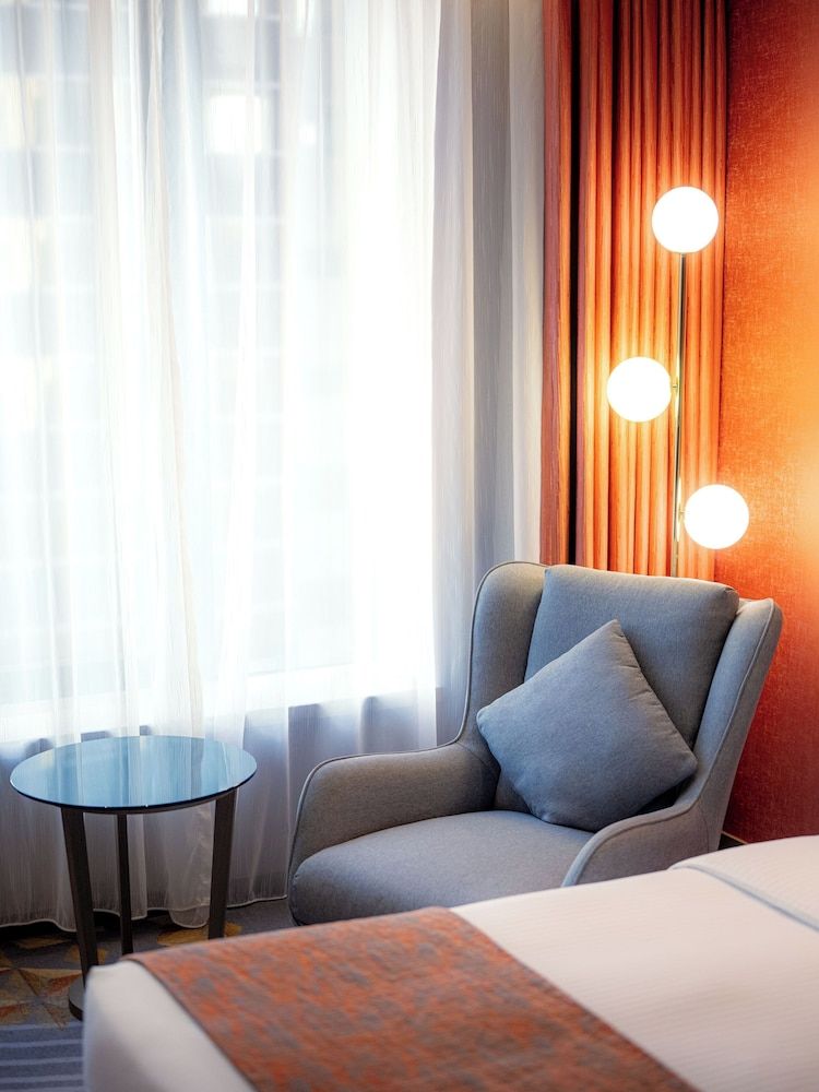 Grand Emperor Hotel Family Room 10