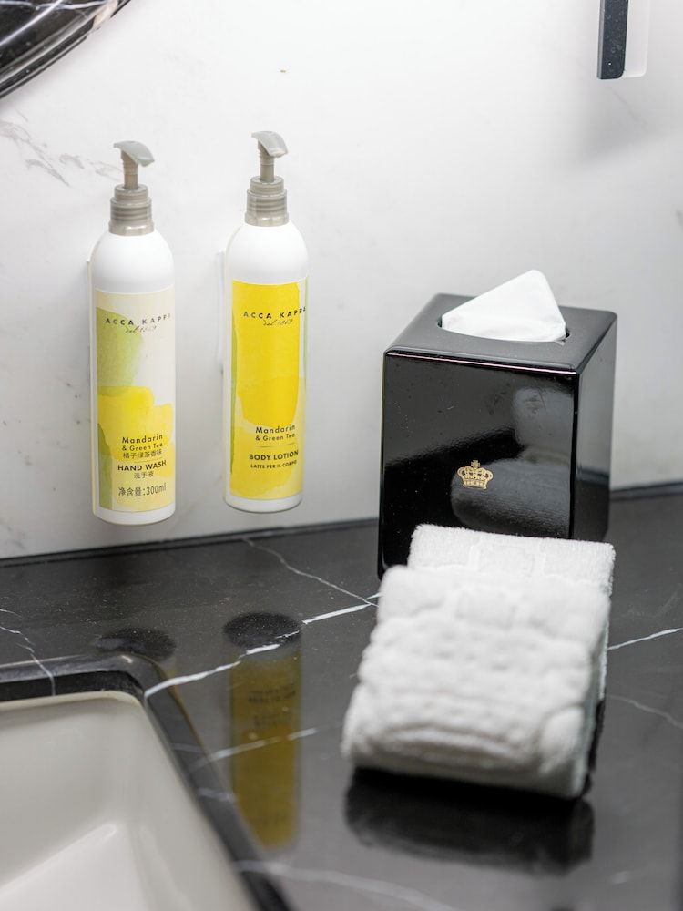 Grand Emperor Hotel Deluxe Double Room 5