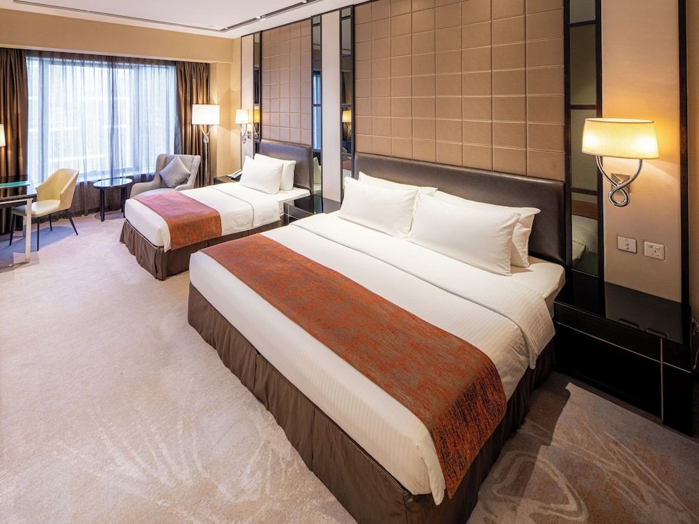 Grand Emperor Hotel Family Room 5