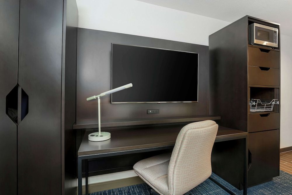undefined Hampton Inn & Suites Denver Tech Center 4