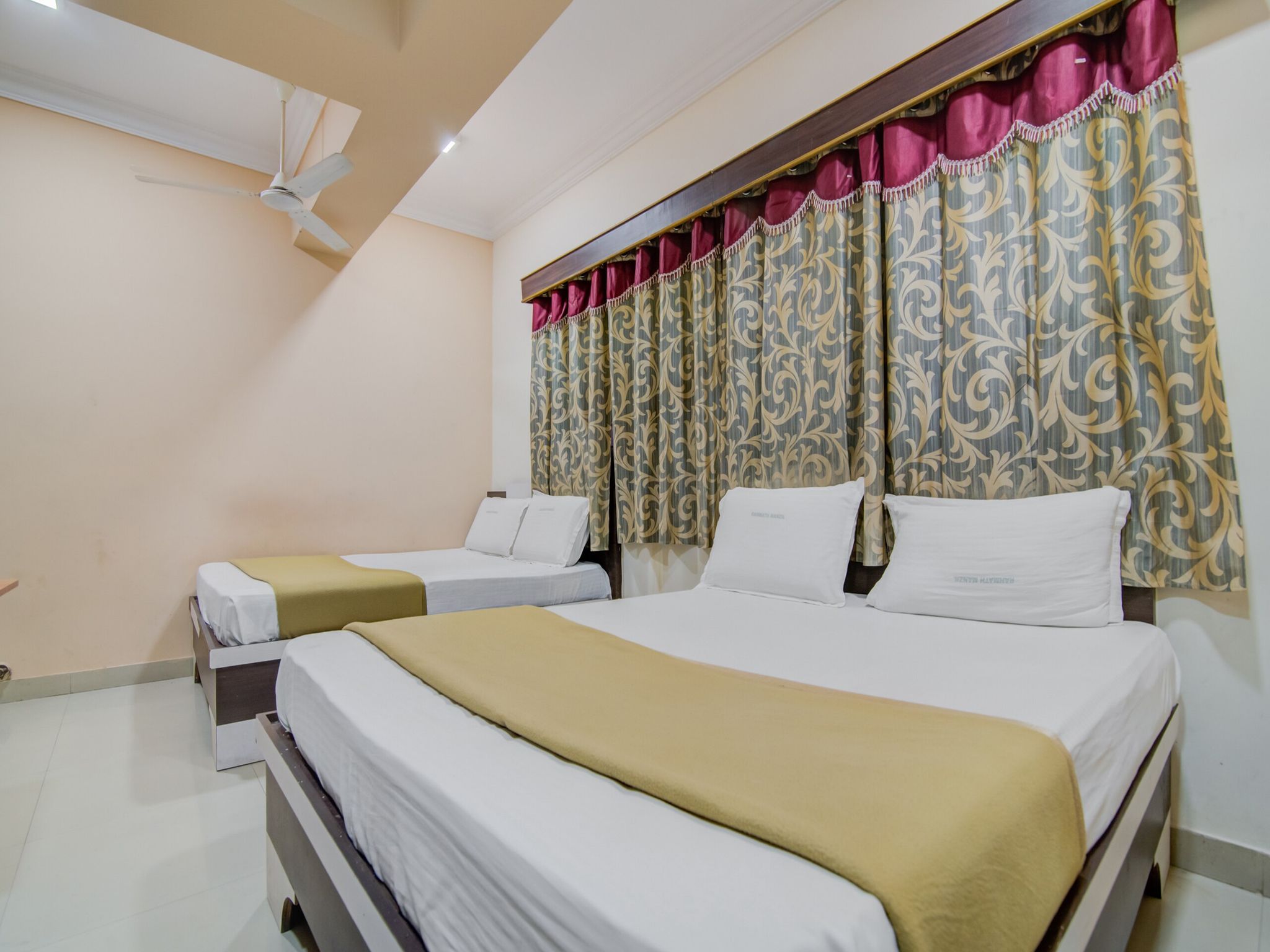 Executive Four Bed Non AC