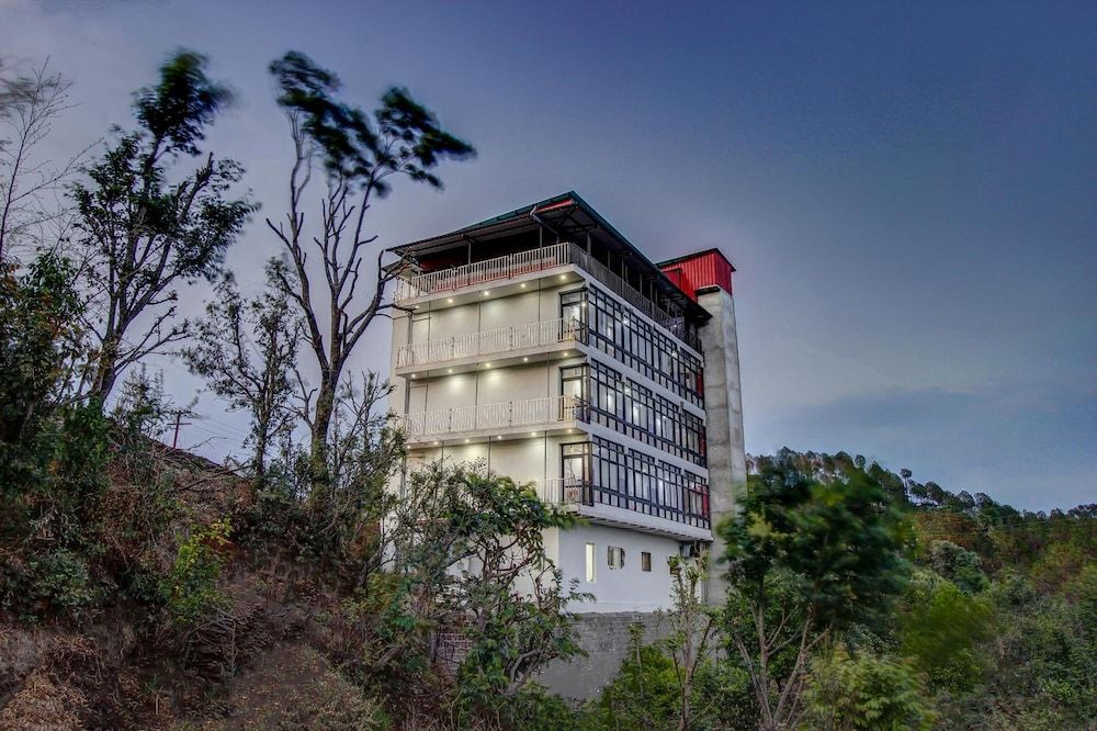 undefined Hotel Himalayan View 4