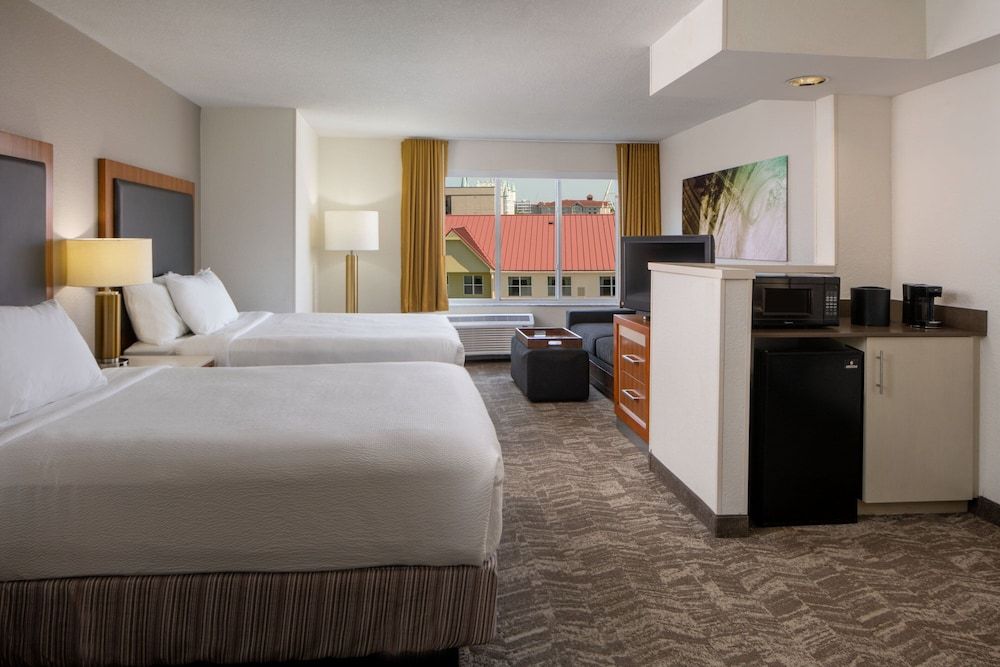 Suite, Multiple Beds